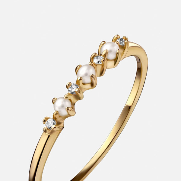 Shiny Pearl Ring in 14kt Gold Over Sterling Silver